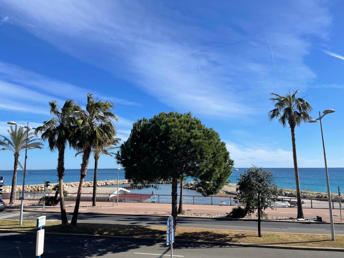 Appartement Au bord de la mer, vue plage , piscine, parking Cagnes-sur-Mer Extérieur photo
